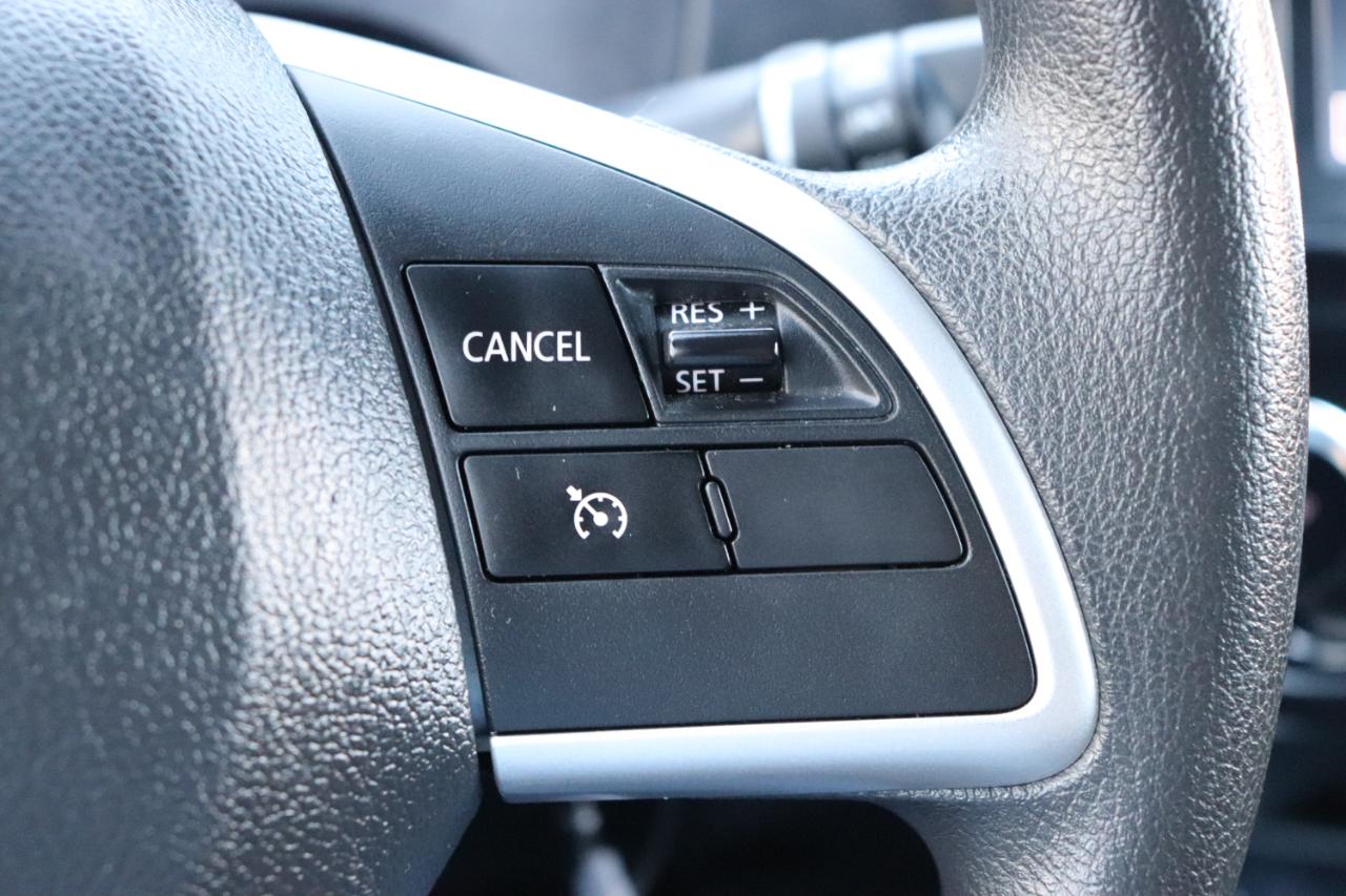 Mitsubishi Mirage ES CVT 2024