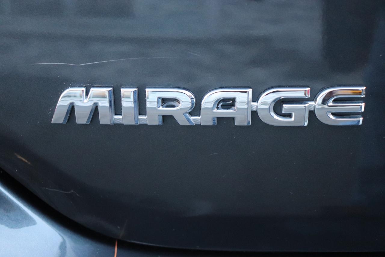 Mitsubishi Mirage ES CVT 2024