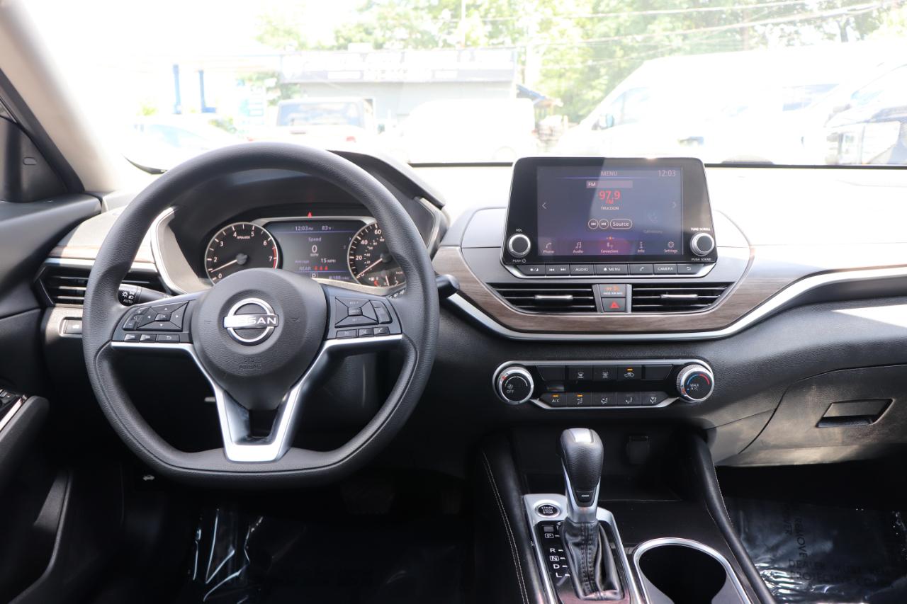 Nissan Altima 2.5 SV Sedan 2023