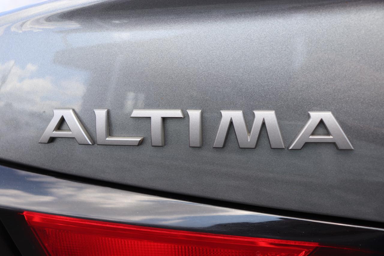 Nissan Altima 2.5 SV Sedan 2023