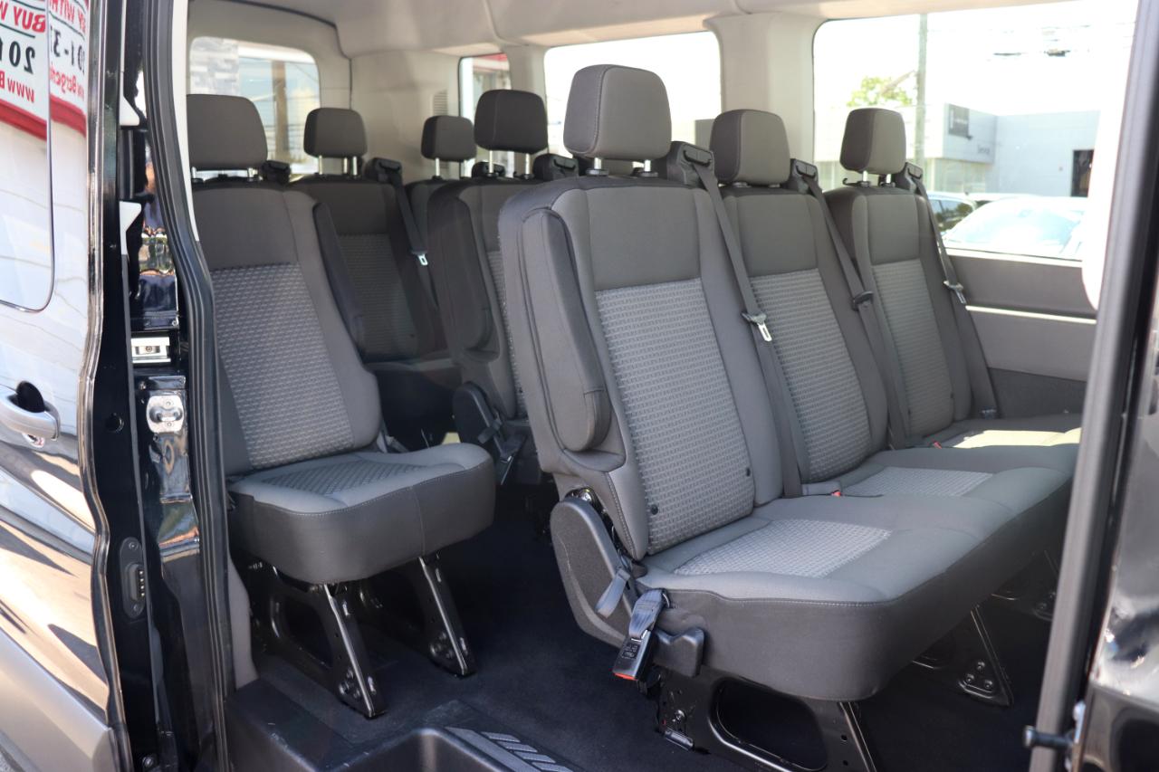 Ford Transit Passenger Wagon T-350 148" Med Roof XLT RWD 2025