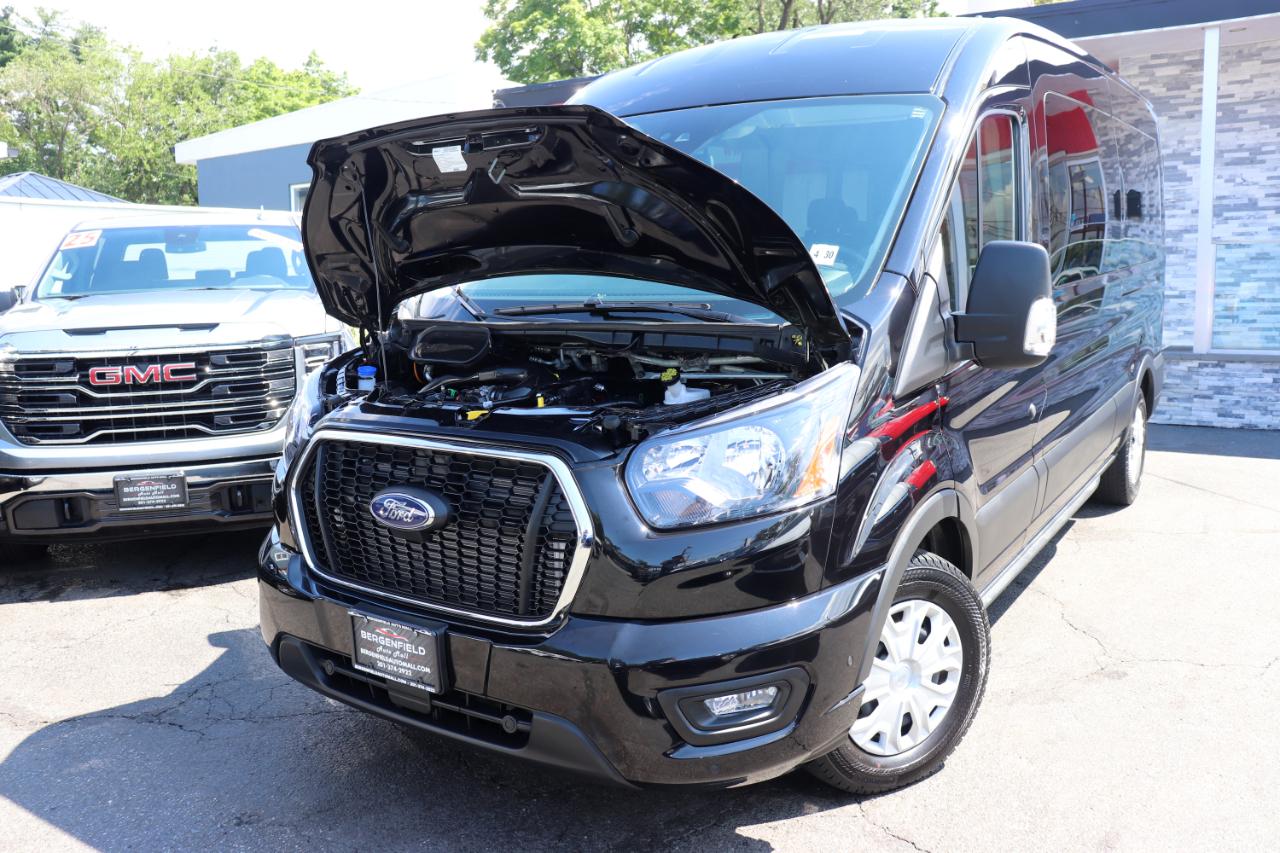Ford Transit Passenger Wagon T-350 148" Med Roof XLT RWD 2025