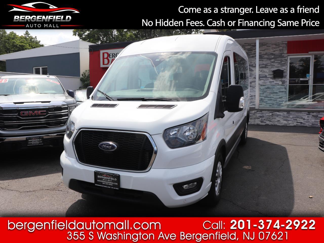 2023 Ford Transit Passenger Wagon T-350 148" Med Roof XLT RWD