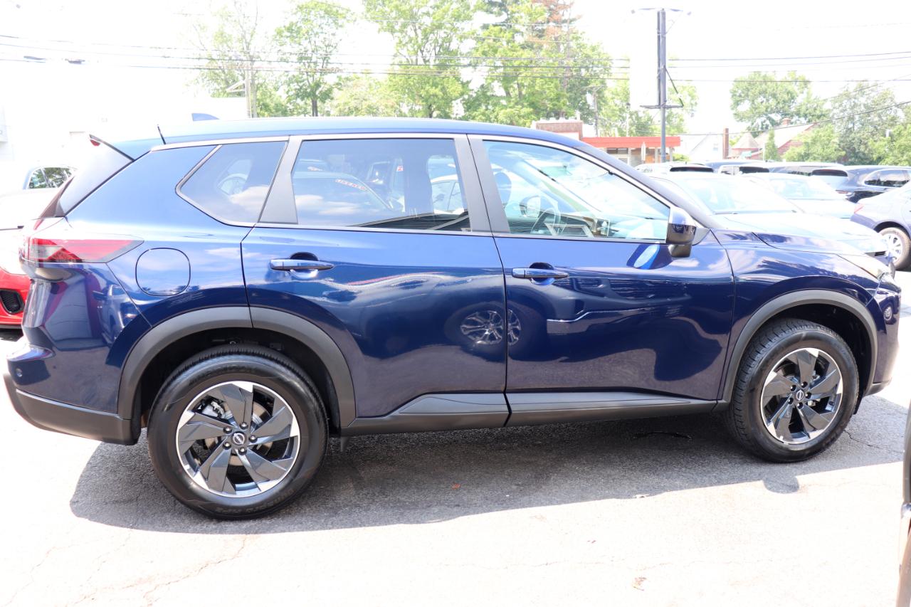 Nissan Rogue AWD SV *Ltd Avail* 2026