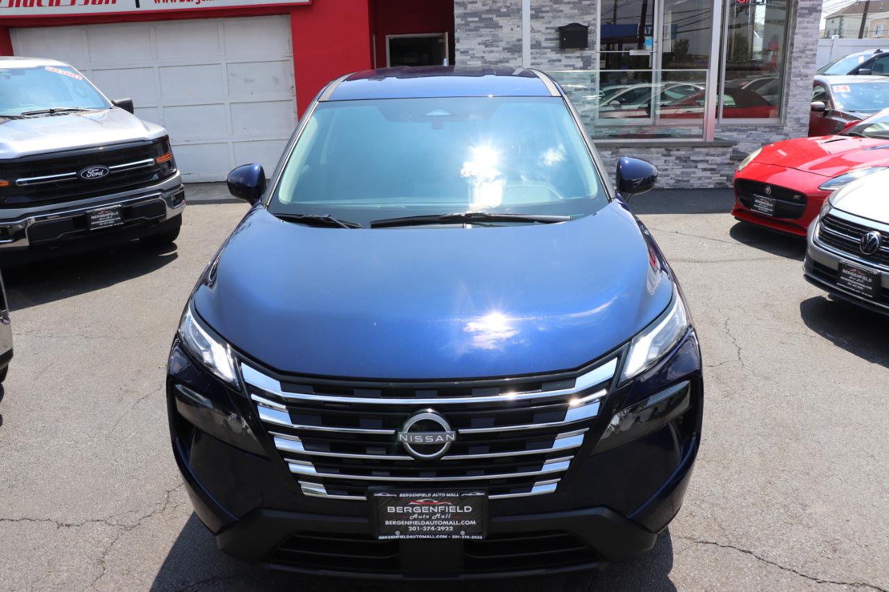 Nissan Rogue AWD SV *Ltd Avail* 2026