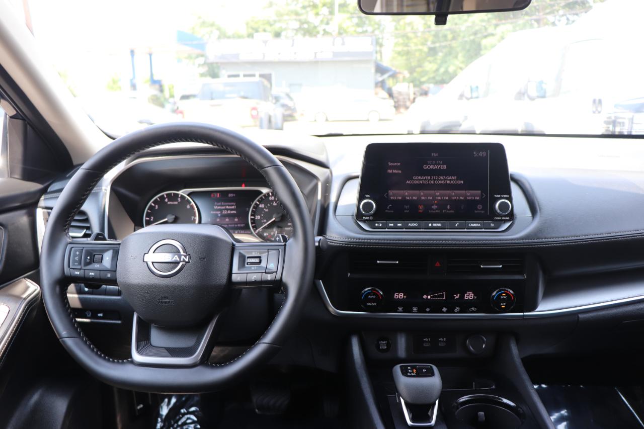Nissan Rogue AWD SV *Ltd Avail* 2026