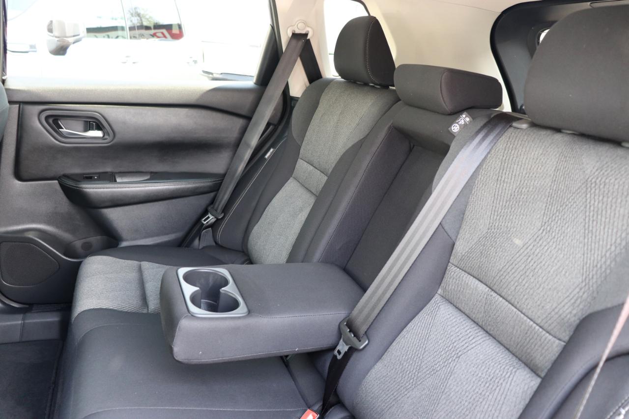 Nissan Rogue AWD SV *Ltd Avail* 2026