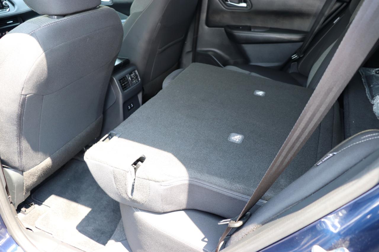 Nissan Rogue AWD SV *Ltd Avail* 2026