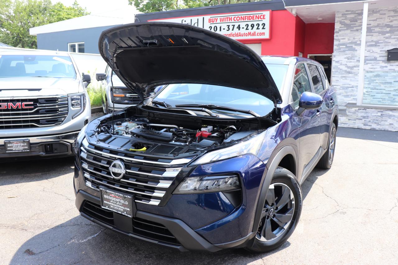 Nissan Rogue AWD SV *Ltd Avail* 2026