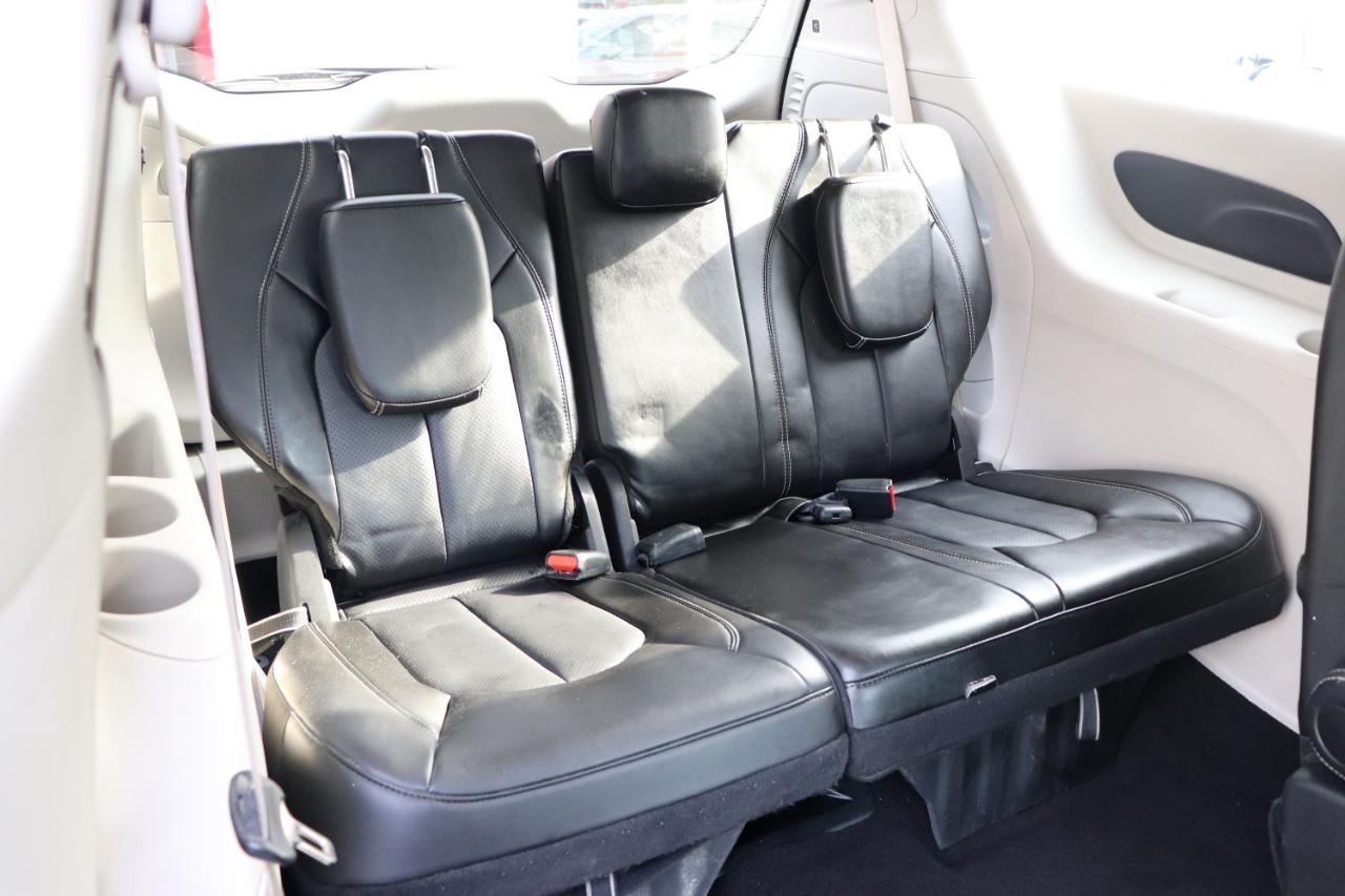 Chrysler Pacifica Touring L FWD 2024