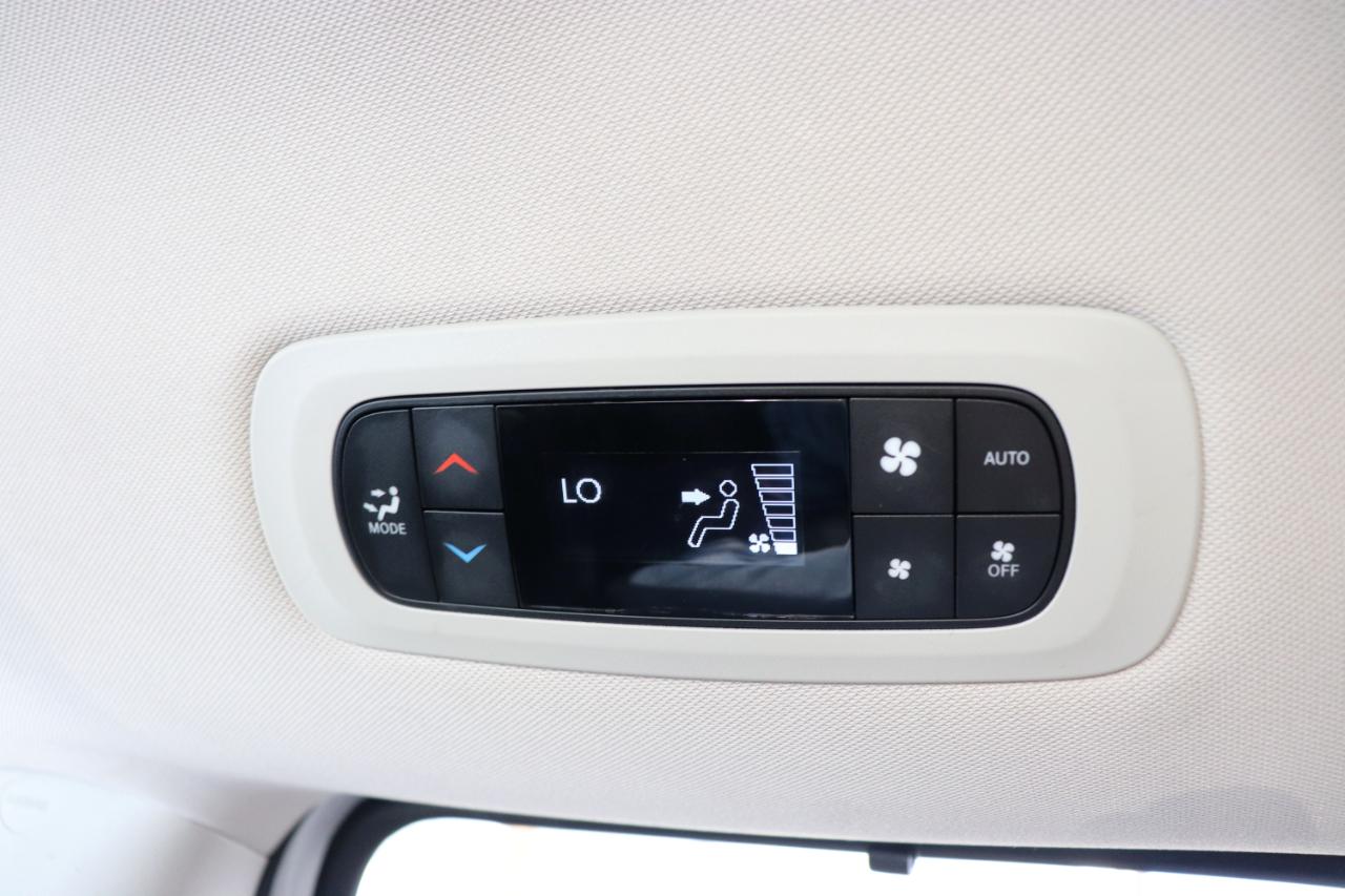 Chrysler Pacifica Touring L FWD 2024