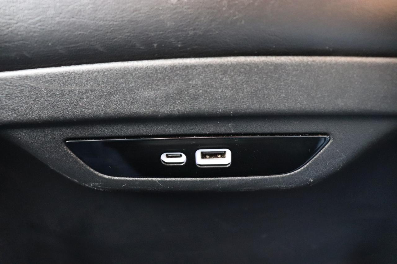Chrysler Pacifica Touring L FWD 2024