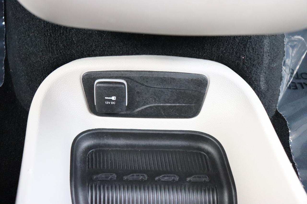 Chrysler Pacifica Touring L FWD 2024