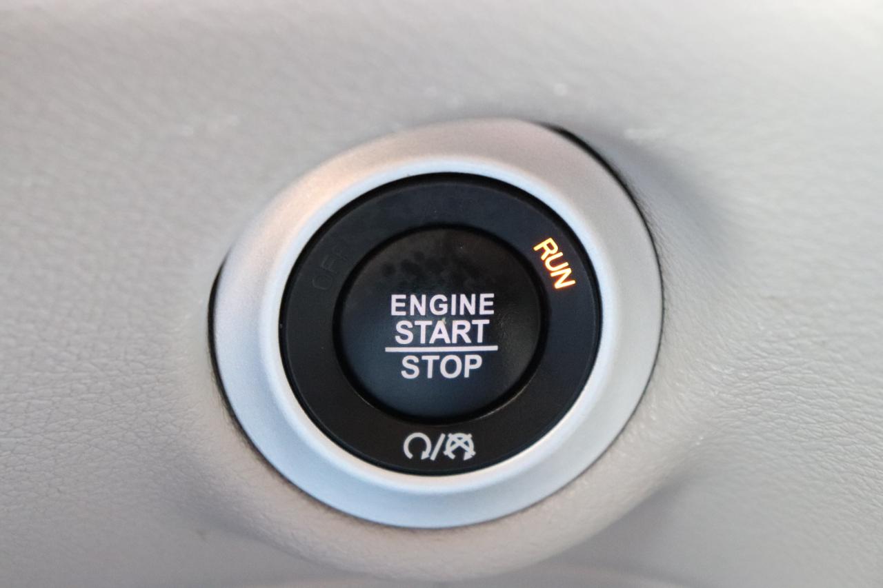 Chrysler Pacifica Touring L FWD 2024