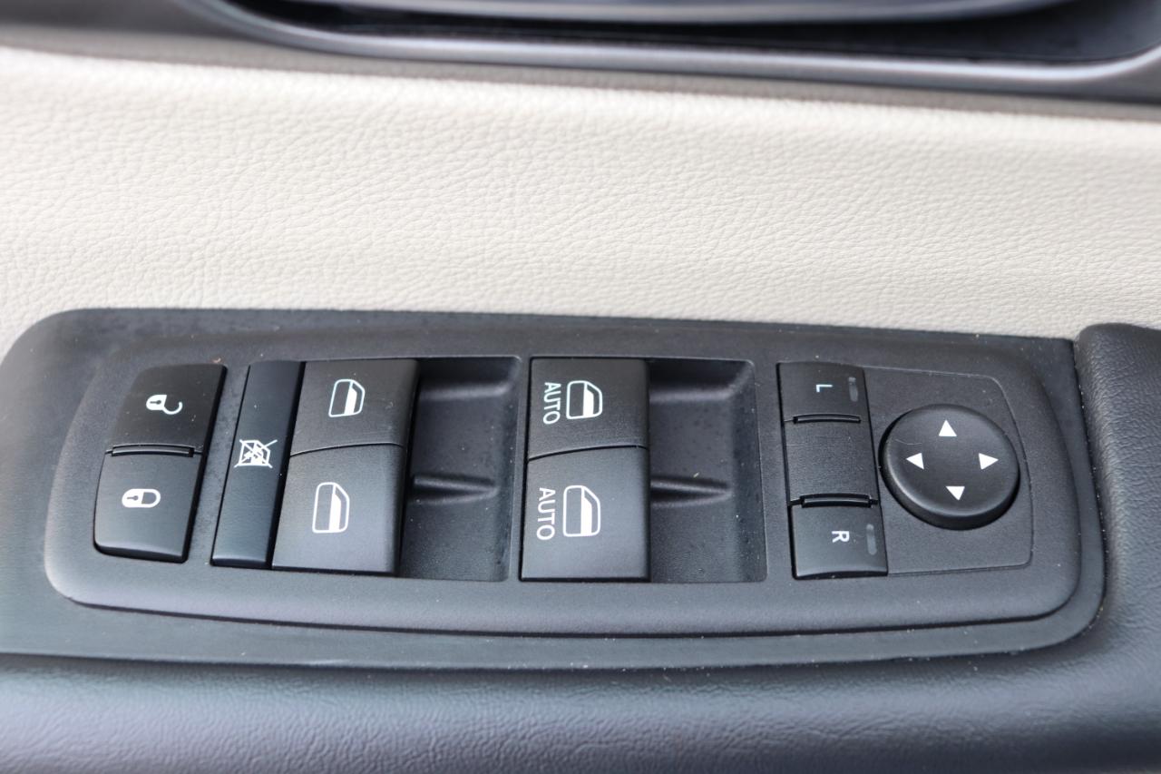 Chrysler Pacifica Touring L FWD 2024