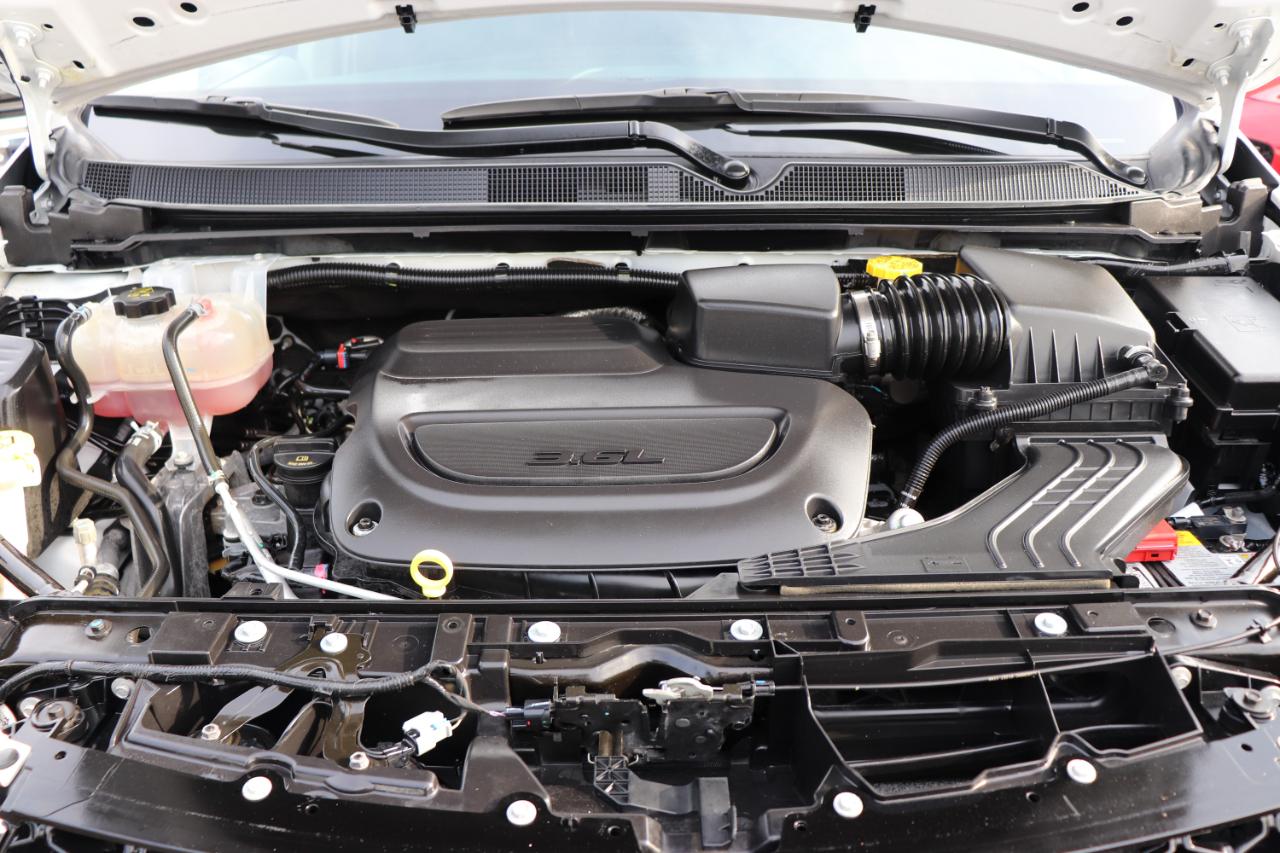 Chrysler Pacifica Touring L FWD 2024