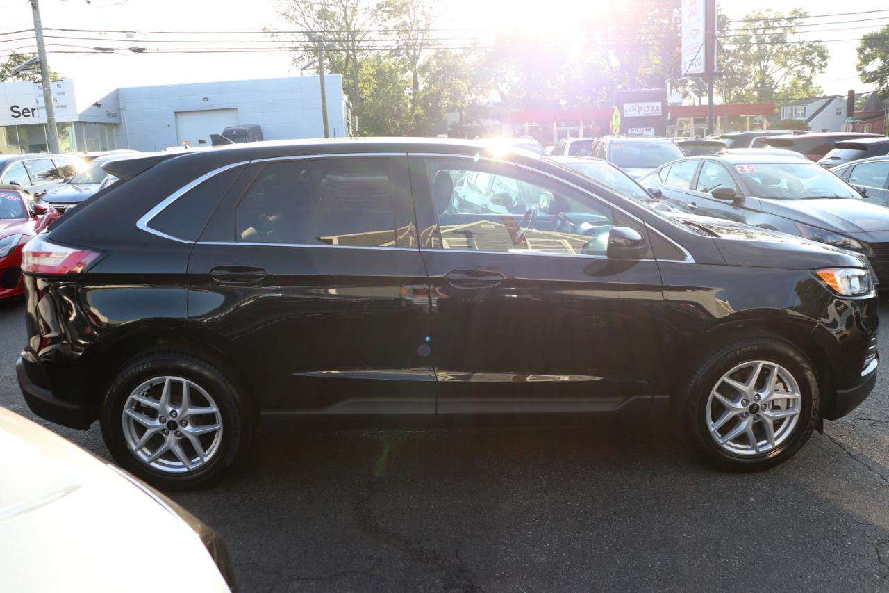 Ford Edge SEL AWD 2024