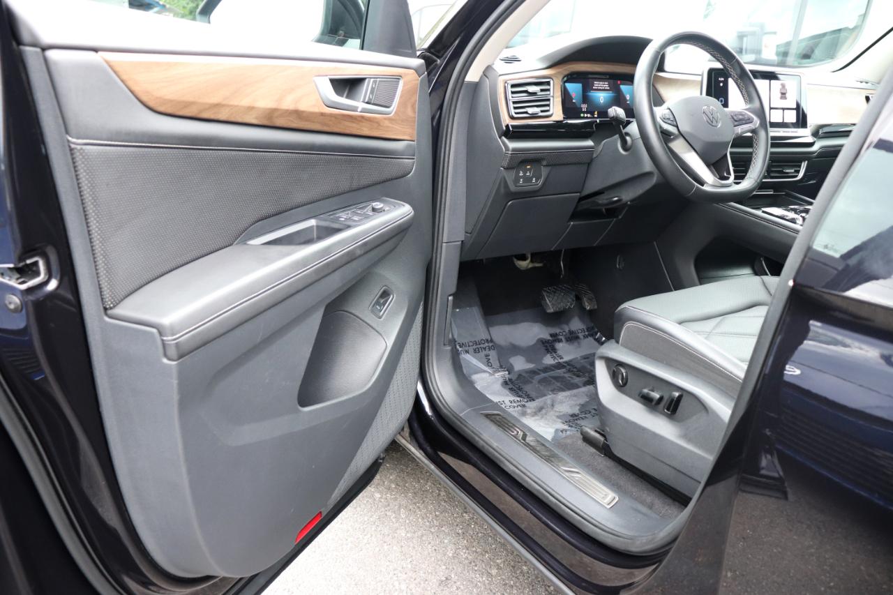 Volkswagen Atlas 2.0T SE w/Technology FWD 2025