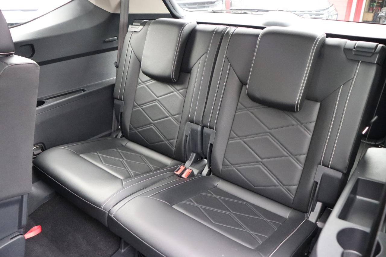 Volkswagen Atlas 2.0T SE w/Technology FWD 2025