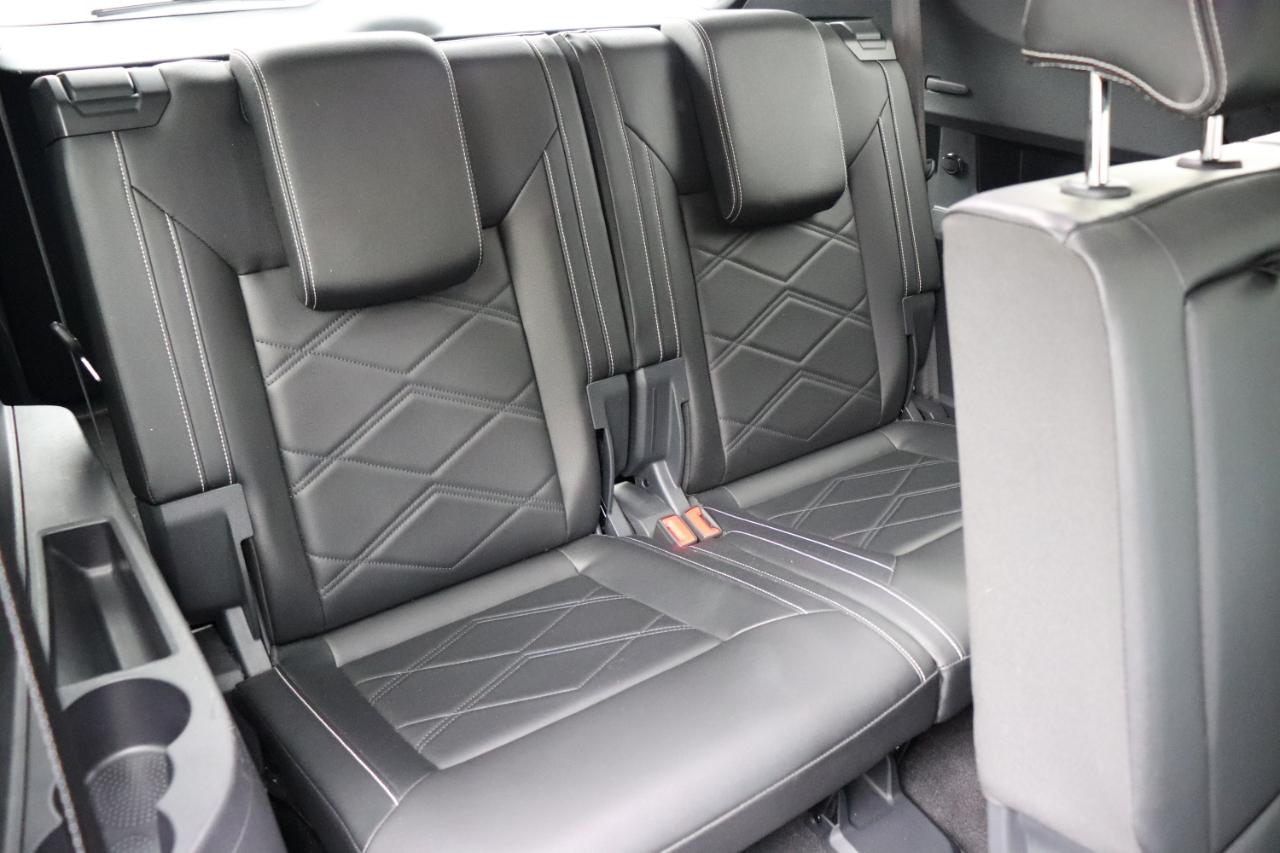 Volkswagen Atlas 2.0T SE w/Technology FWD 2025