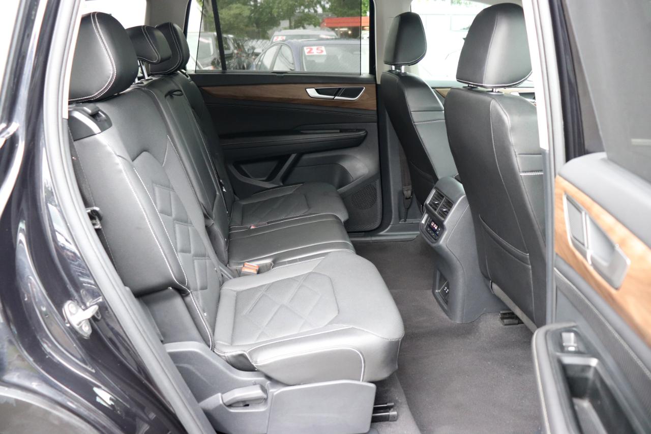 Volkswagen Atlas 2.0T SE w/Technology FWD 2025