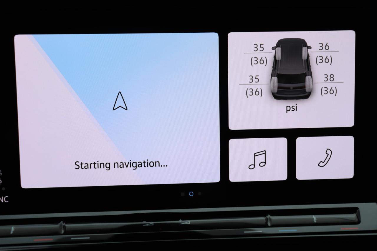 Volkswagen Atlas 2.0T SE w/Technology FWD 2025