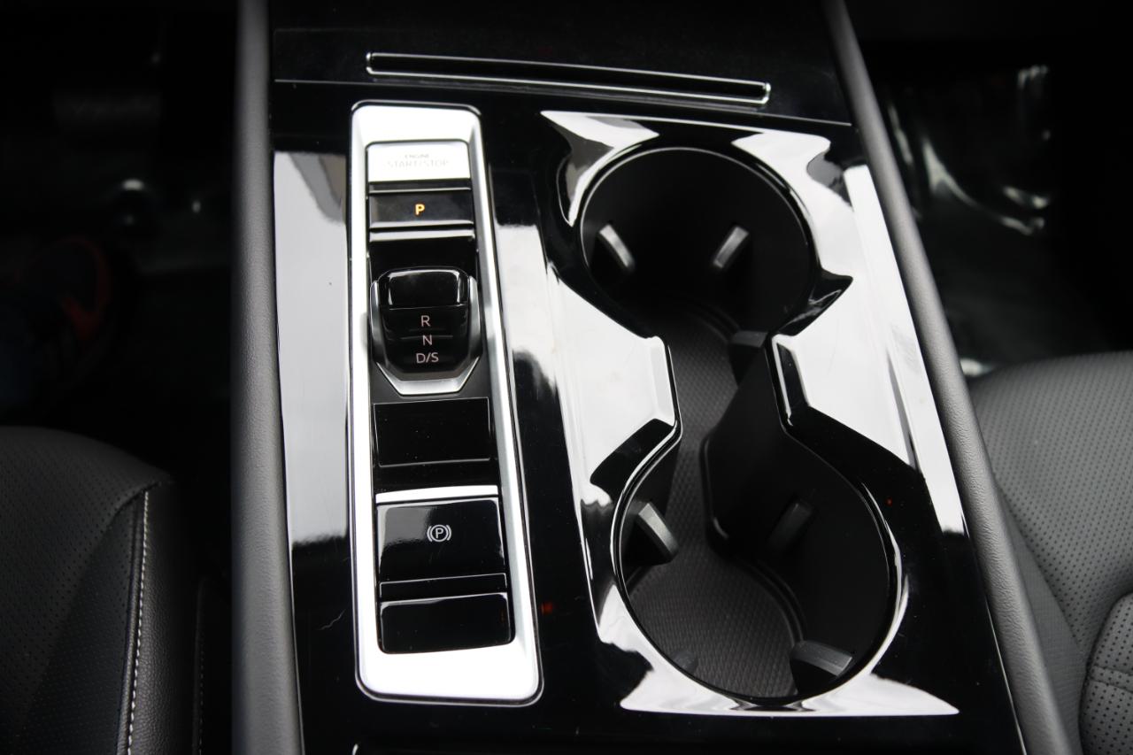 Volkswagen Atlas 2.0T SE w/Technology FWD 2025