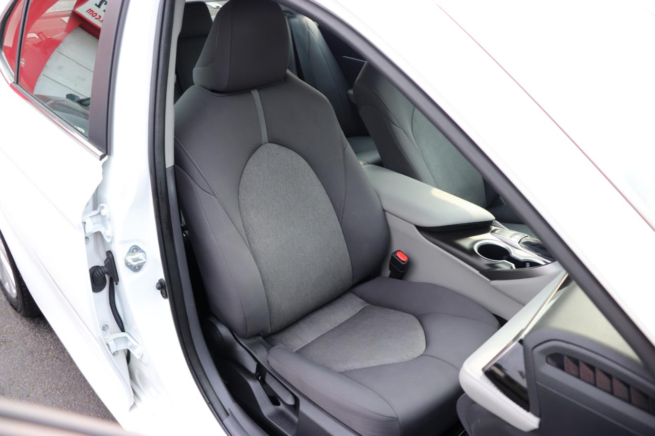 Toyota Camry LE Auto (Natl) 2024