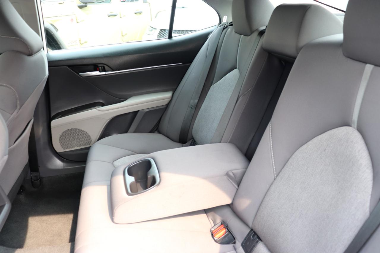 Toyota Camry LE Auto (Natl) 2024