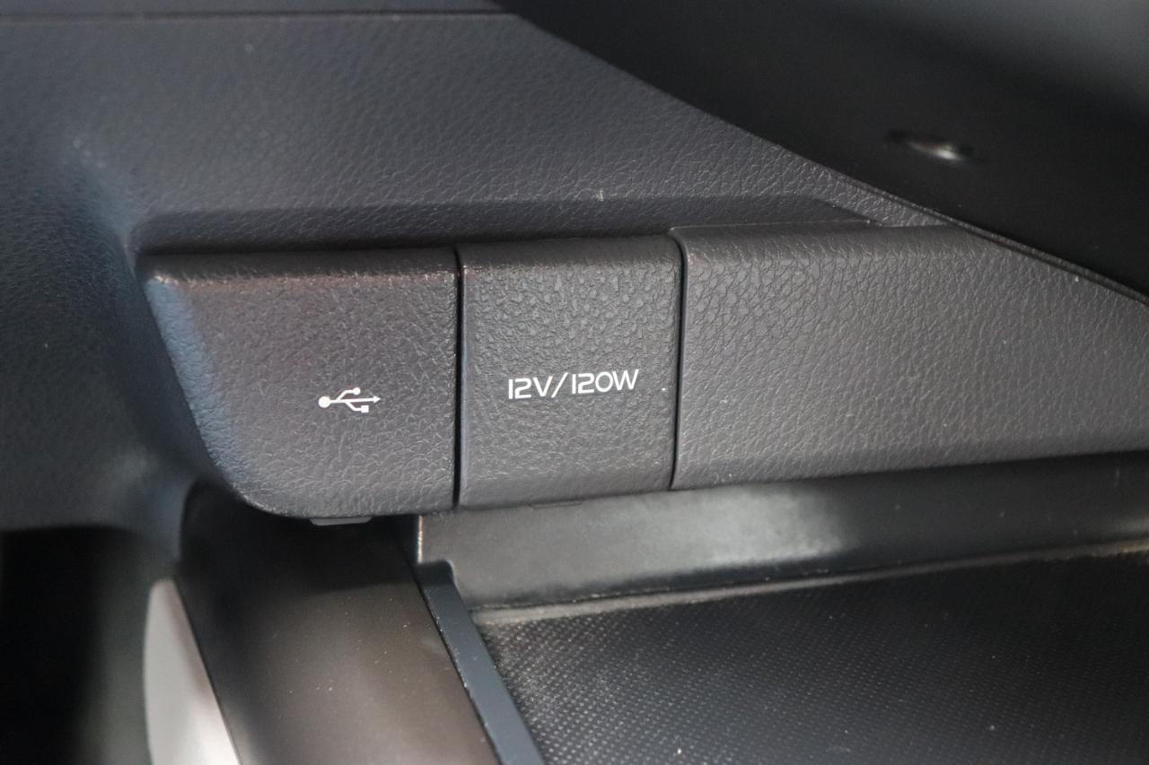 Toyota Camry LE Auto (Natl) 2024