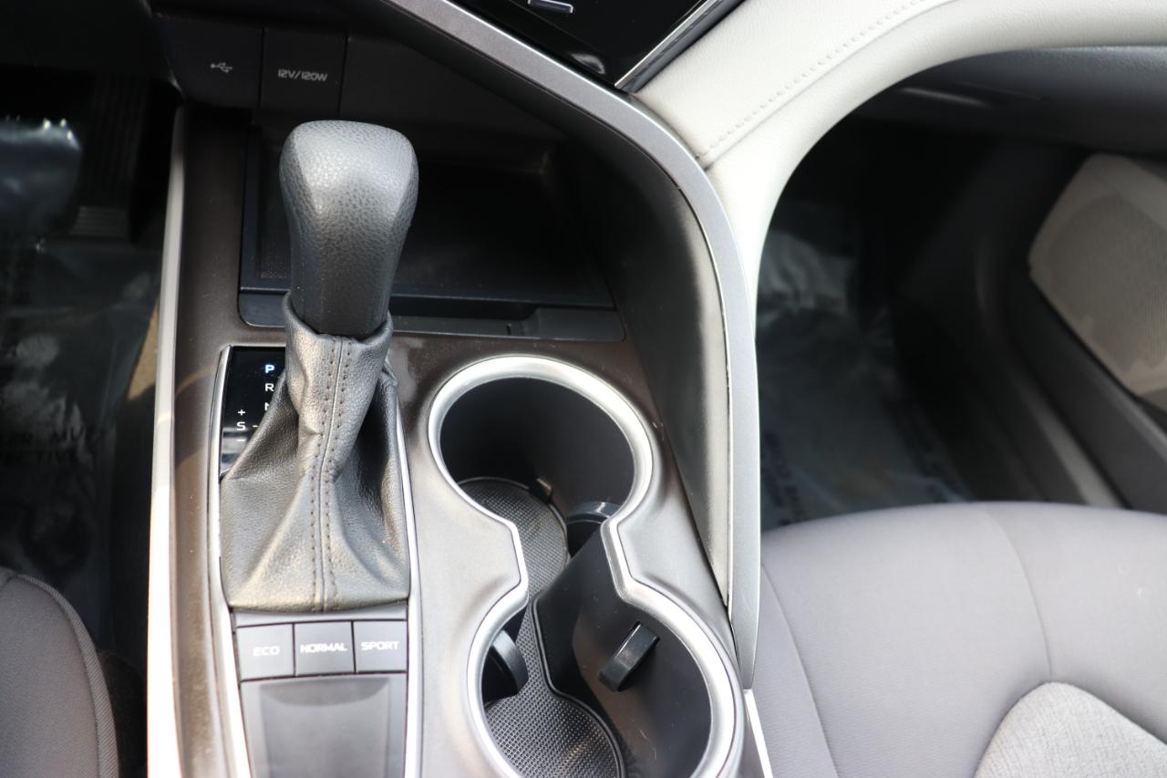 Toyota Camry LE Auto (Natl) 2024
