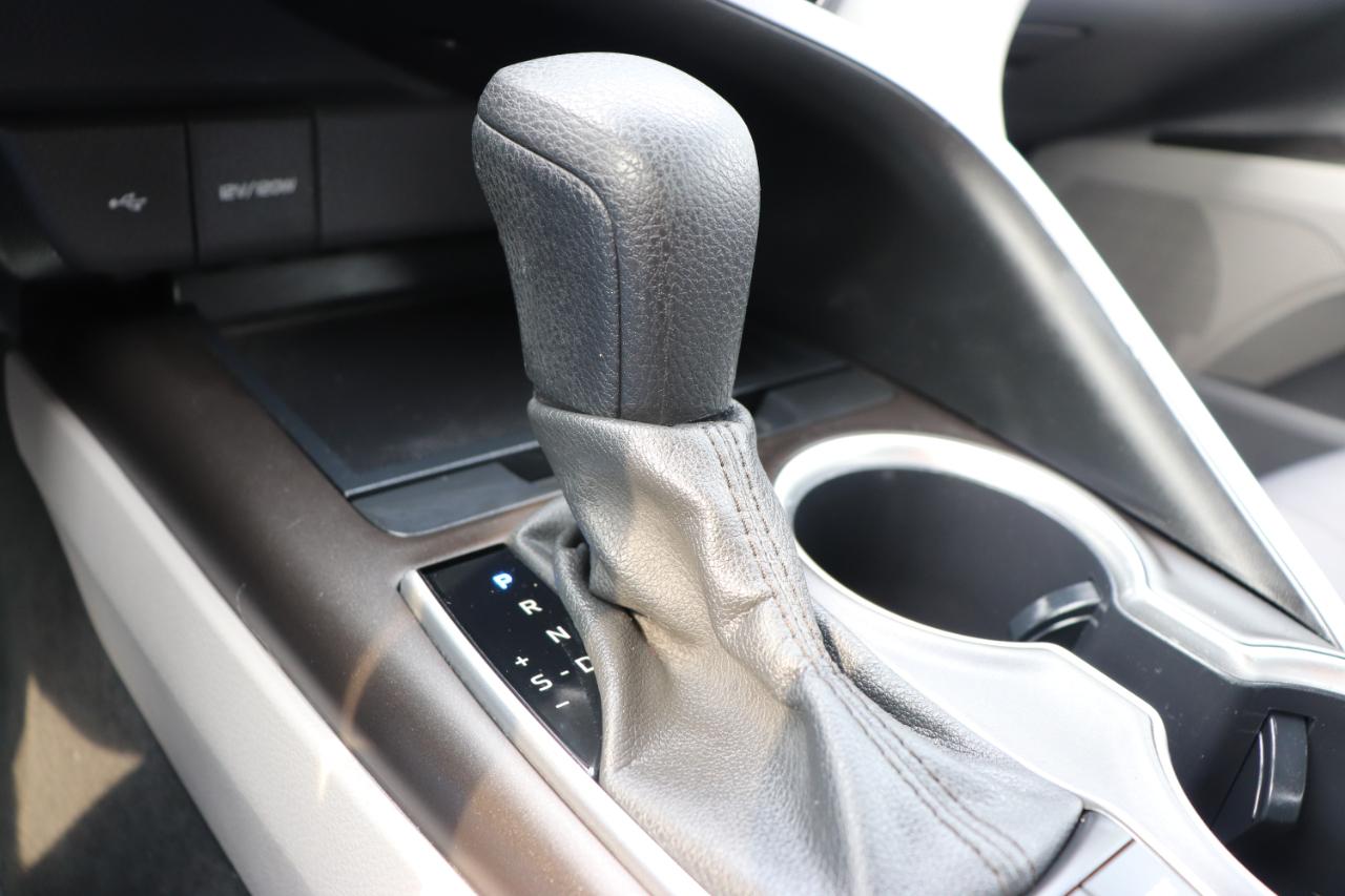 Toyota Camry LE Auto (Natl) 2024