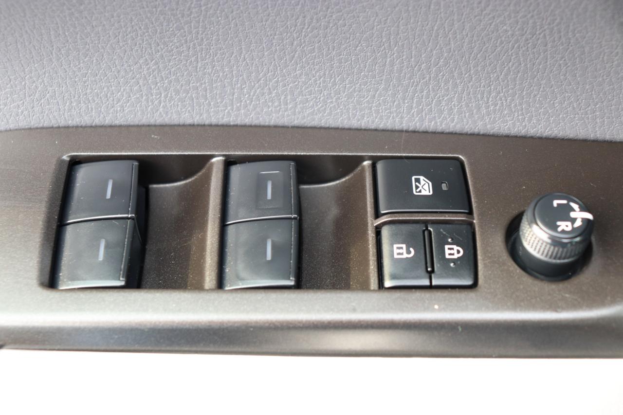 Toyota Camry LE Auto (Natl) 2024