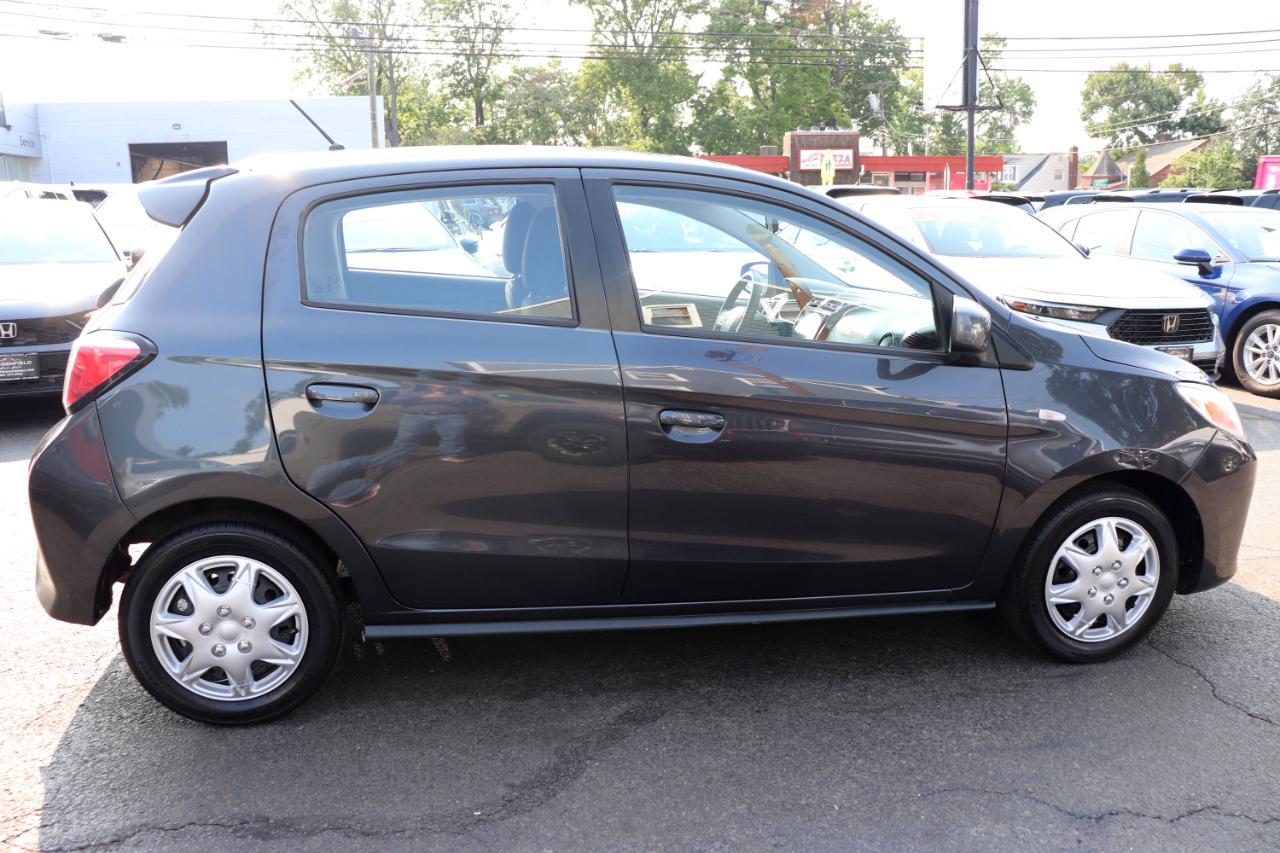 Mitsubishi Mirage ES CVT 2024