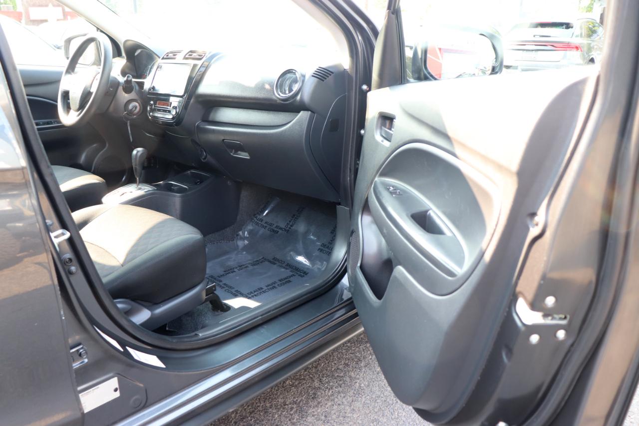 Mitsubishi Mirage ES CVT 2024