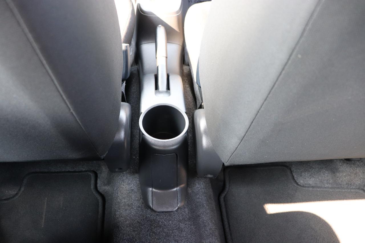 Mitsubishi Mirage ES CVT 2024