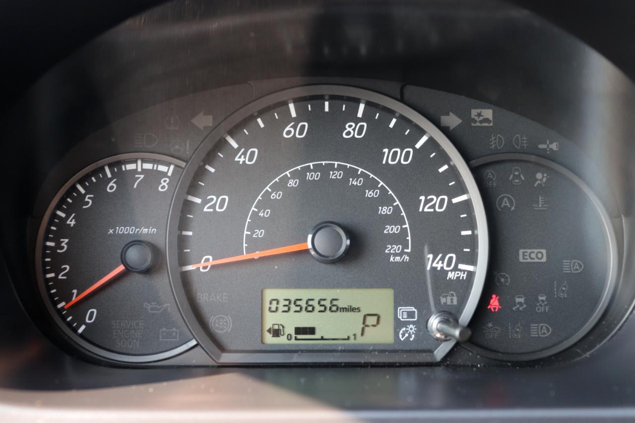Mitsubishi Mirage ES CVT 2024
