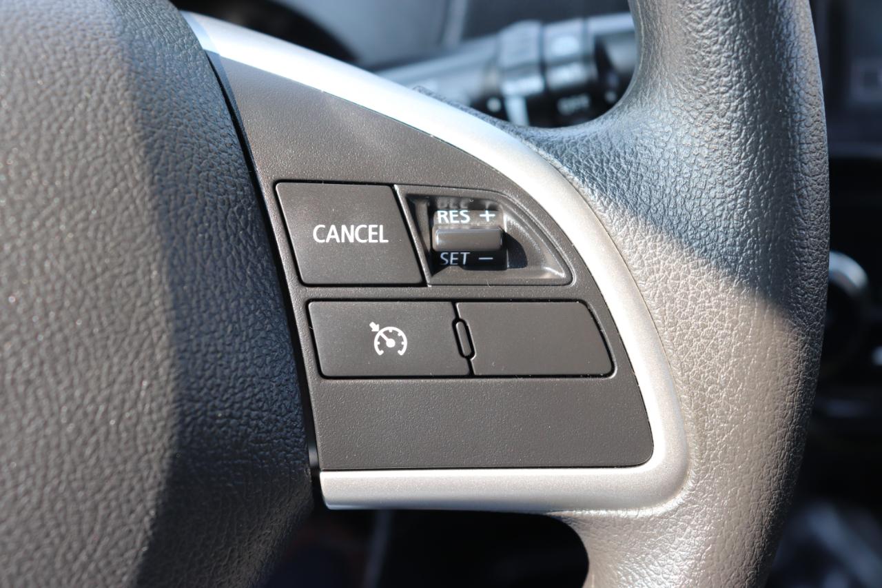 Mitsubishi Mirage ES CVT 2024