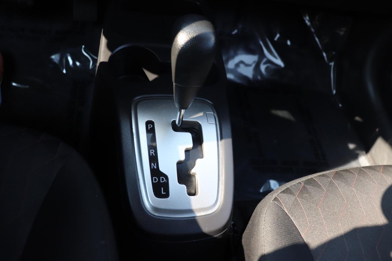 Mitsubishi Mirage ES CVT 2024