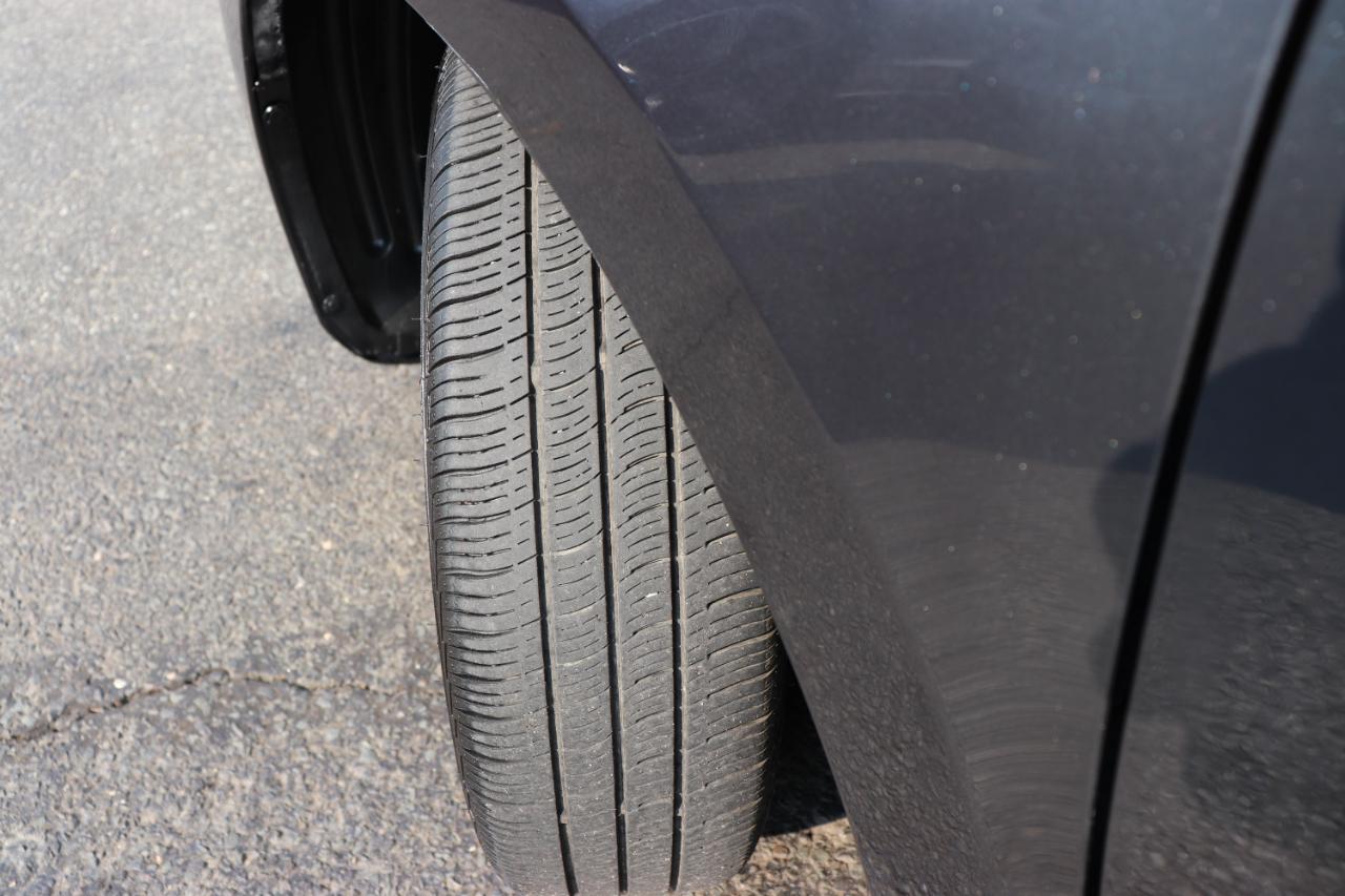 Mitsubishi Mirage ES CVT 2024
