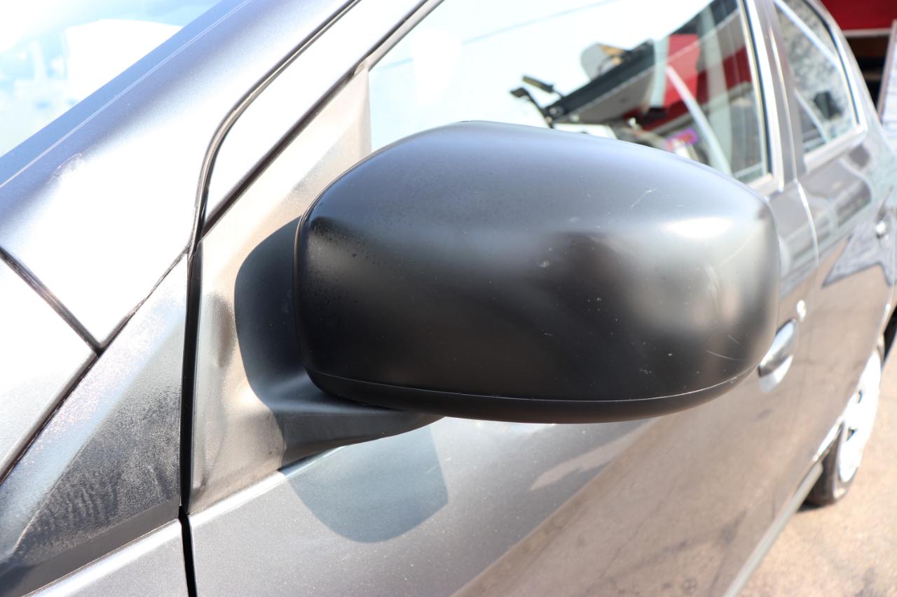Mitsubishi Mirage ES CVT 2024