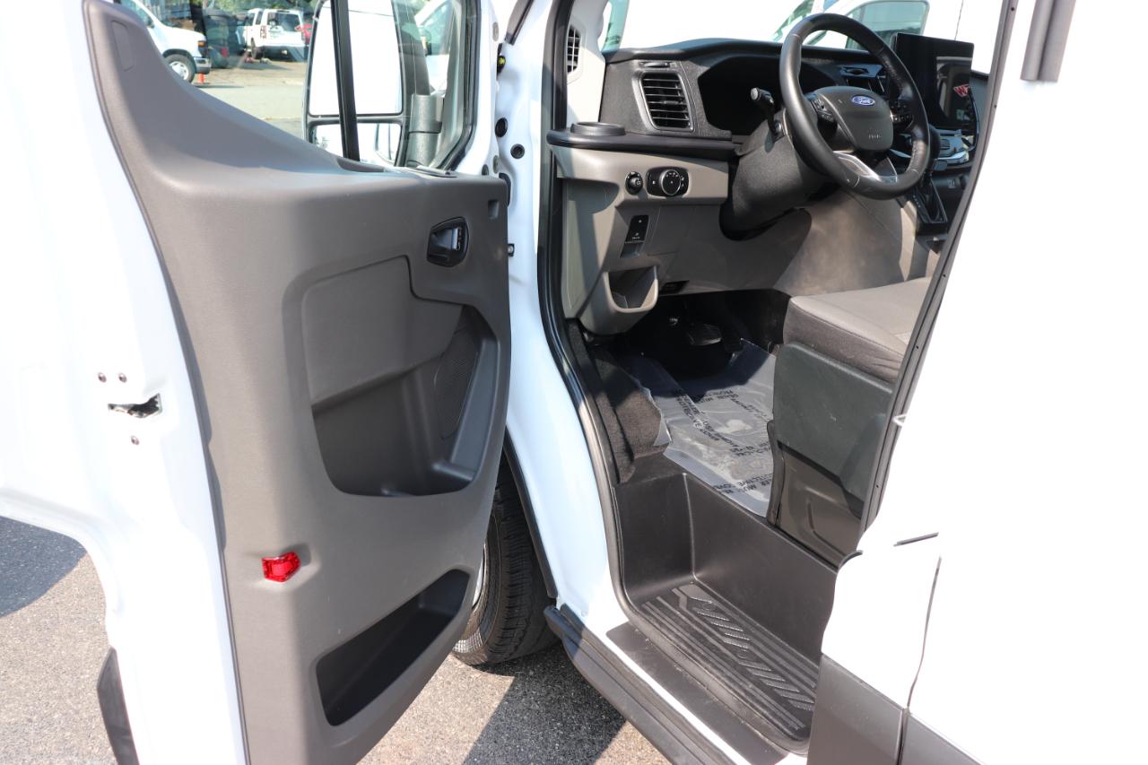 Ford Transit Passenger Wagon T-350 148" Med Roof XLT RWD 2026