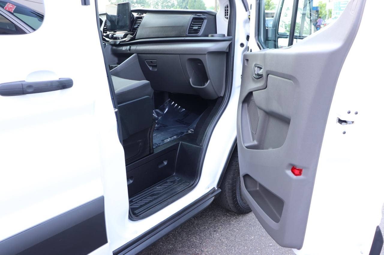 Ford Transit Passenger Wagon T-350 148" Med Roof XLT RWD 2026