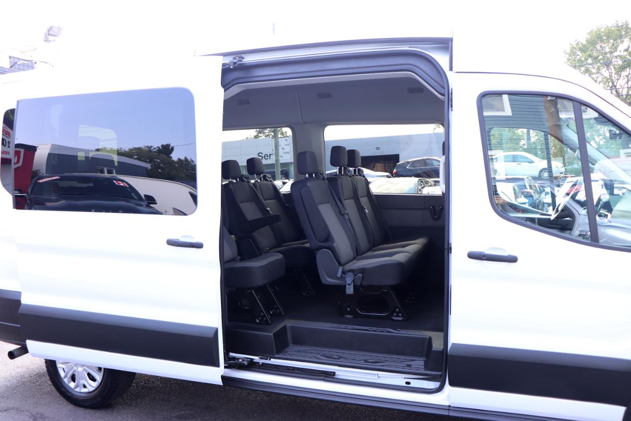 Ford Transit Passenger Wagon T-350 148" Med Roof XLT RWD 2026