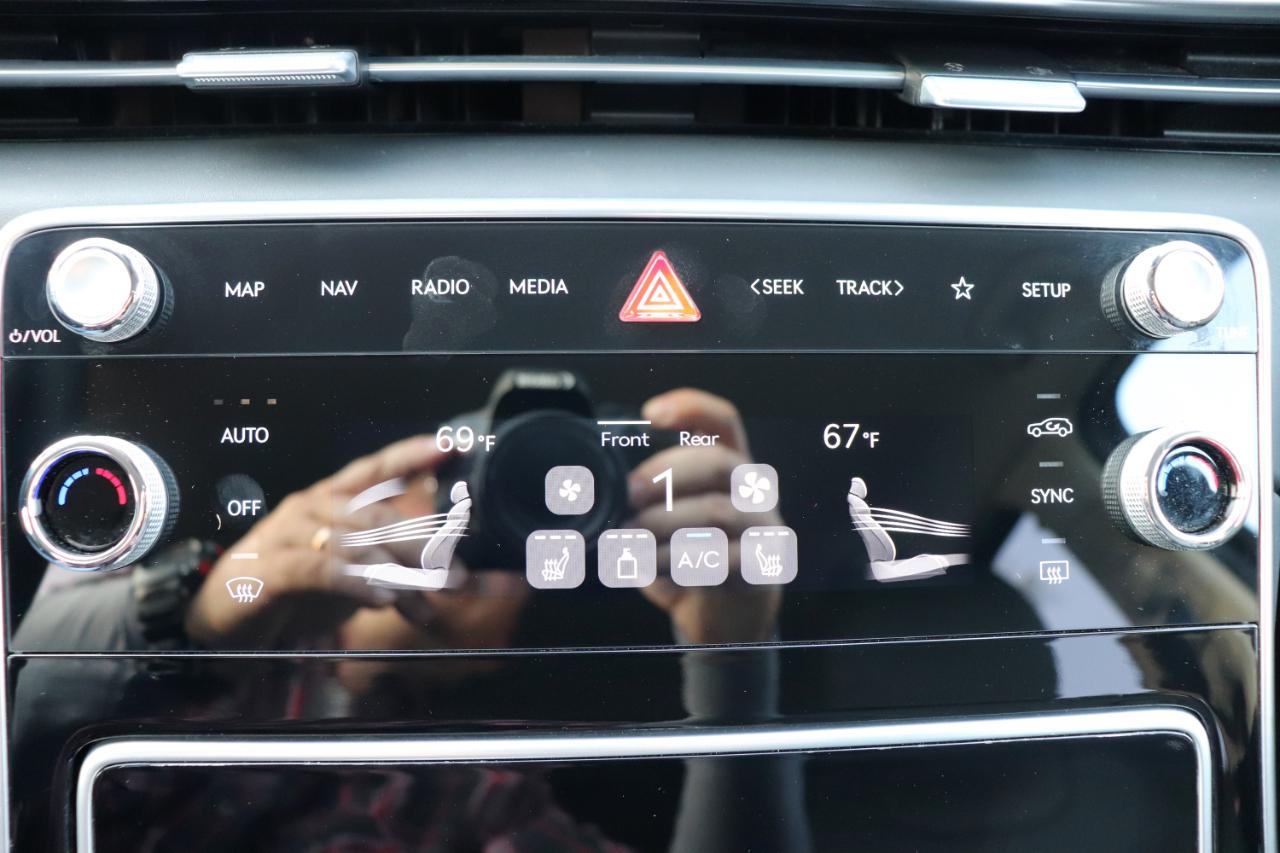 Genesis GV80 2.5T Standard AWD 2025