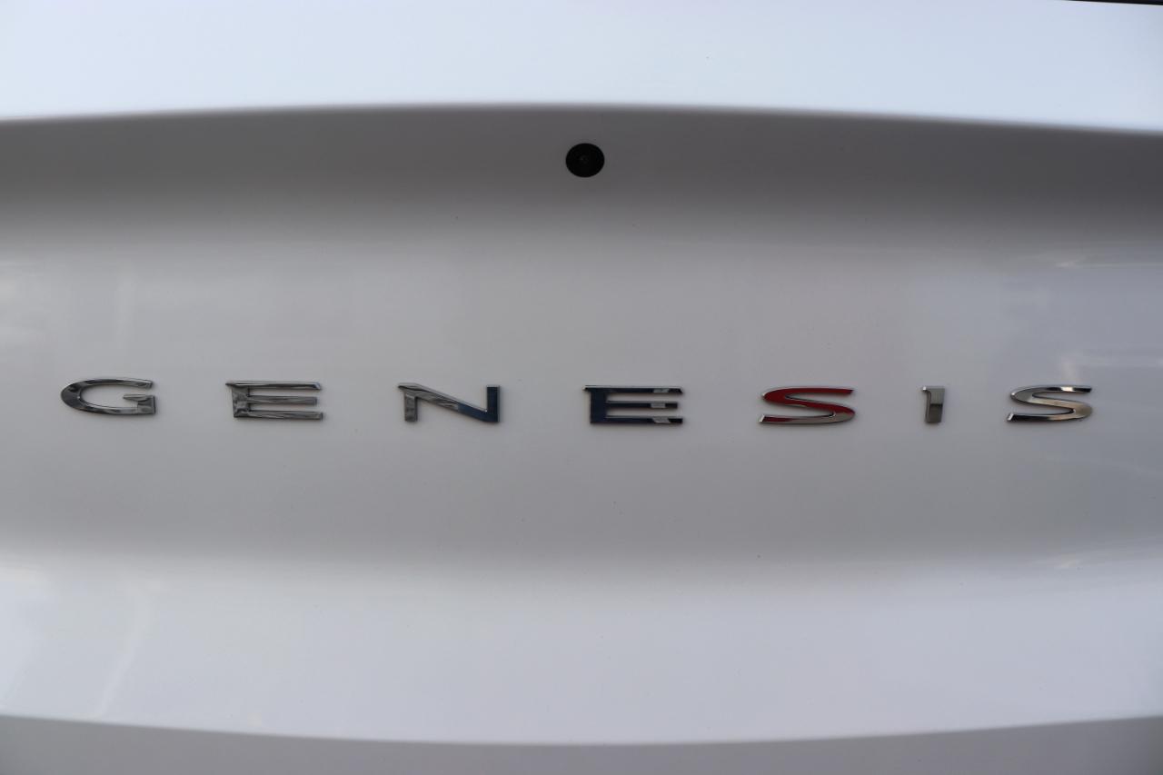 Genesis GV80 2.5T Standard AWD 2025