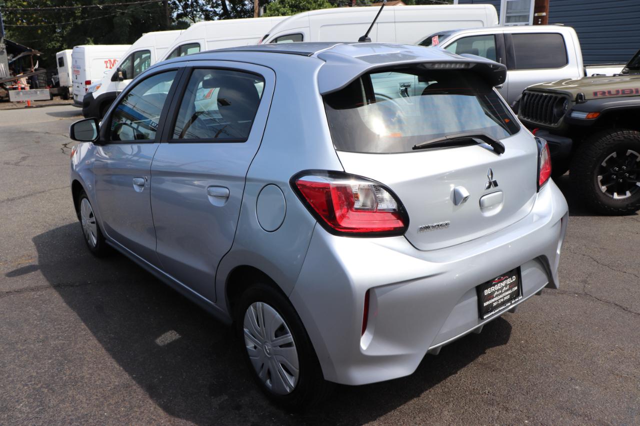 Mitsubishi Mirage ES CVT 2024