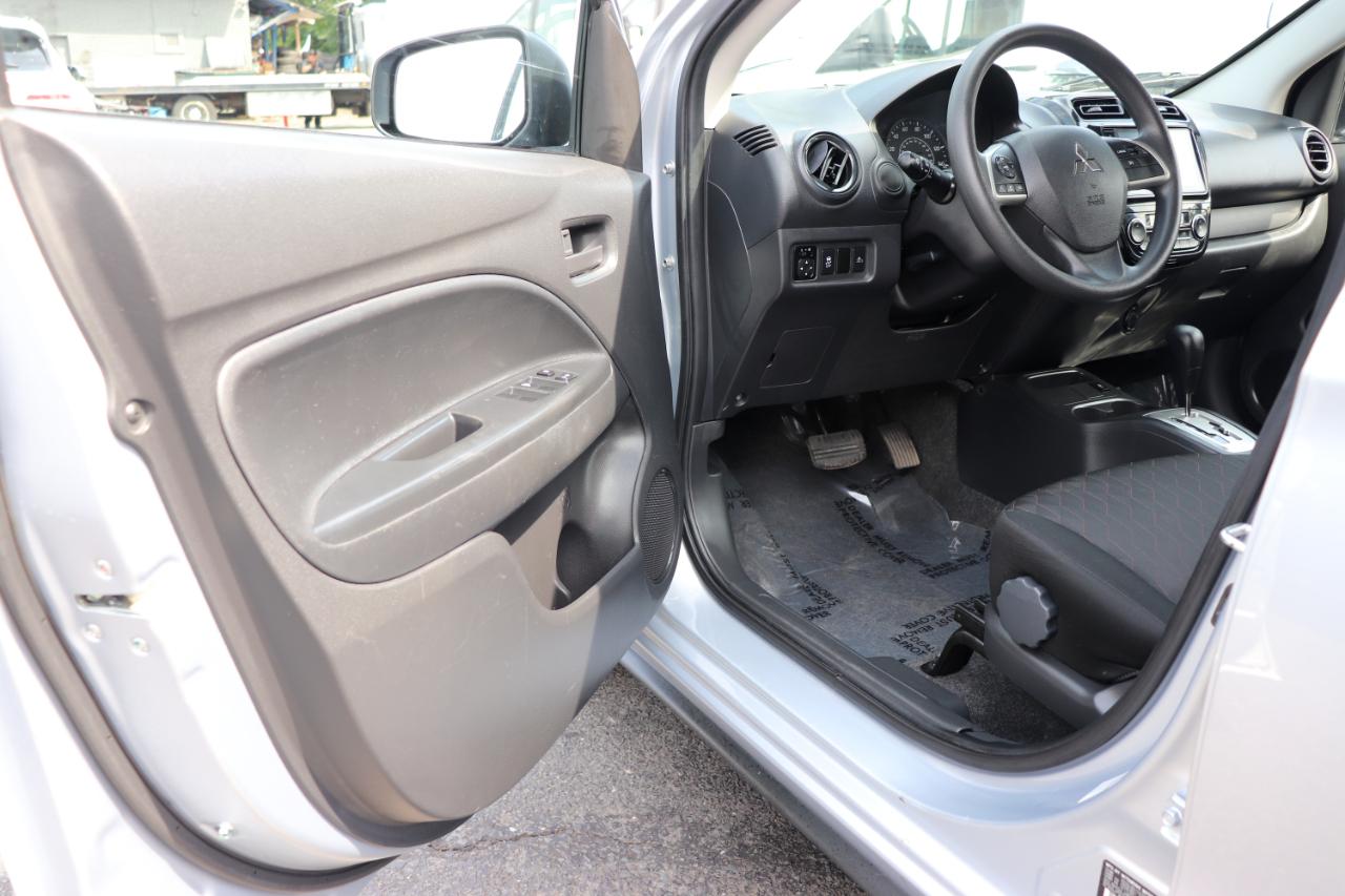 Mitsubishi Mirage ES CVT 2024