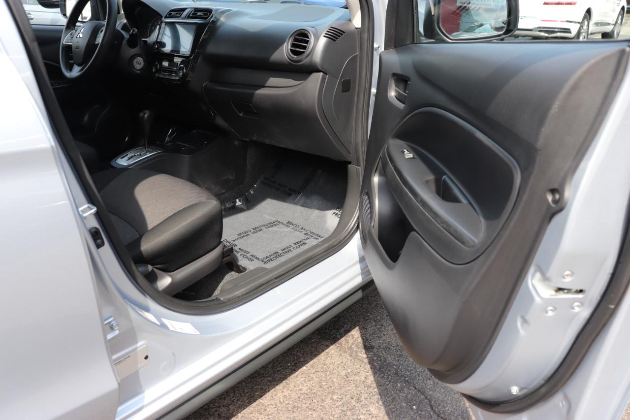 Mitsubishi Mirage ES CVT 2024