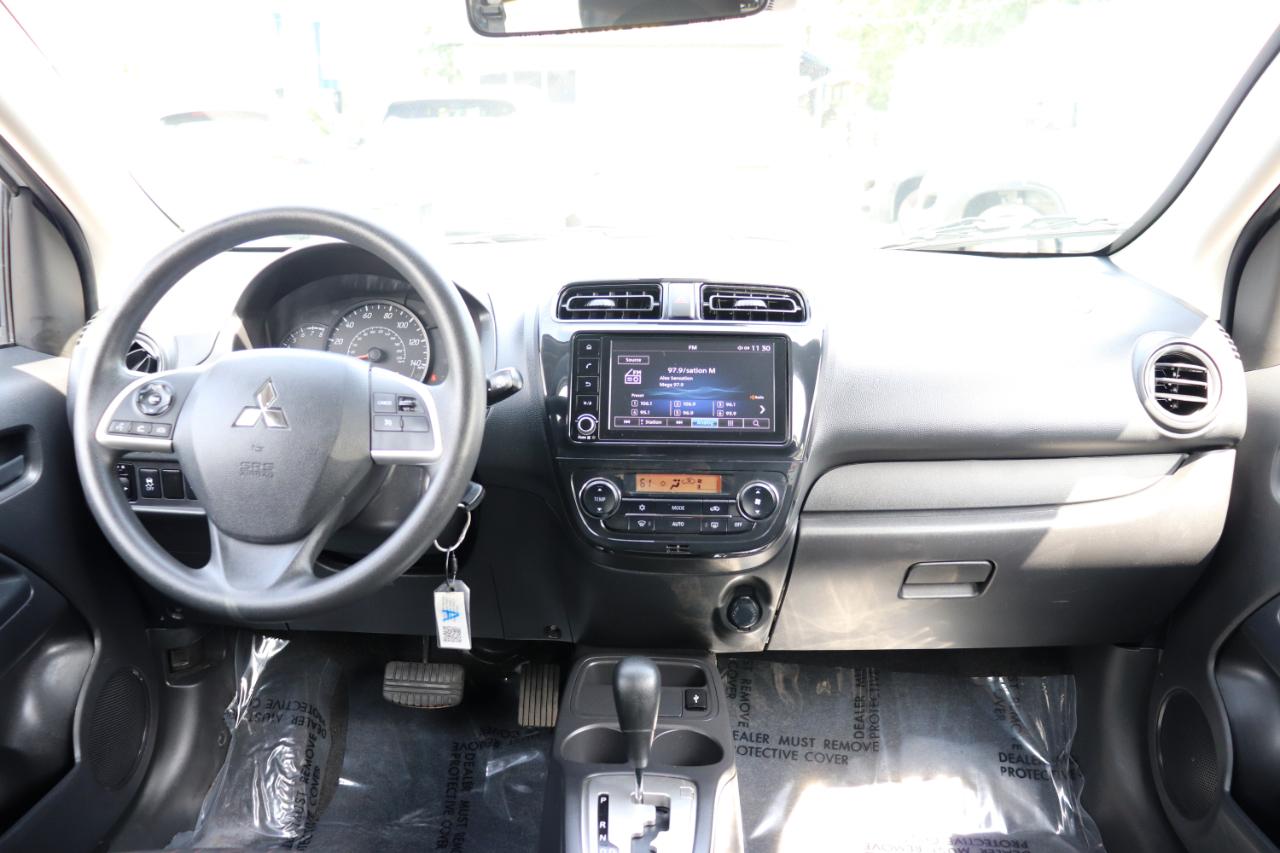 Mitsubishi Mirage ES CVT 2024